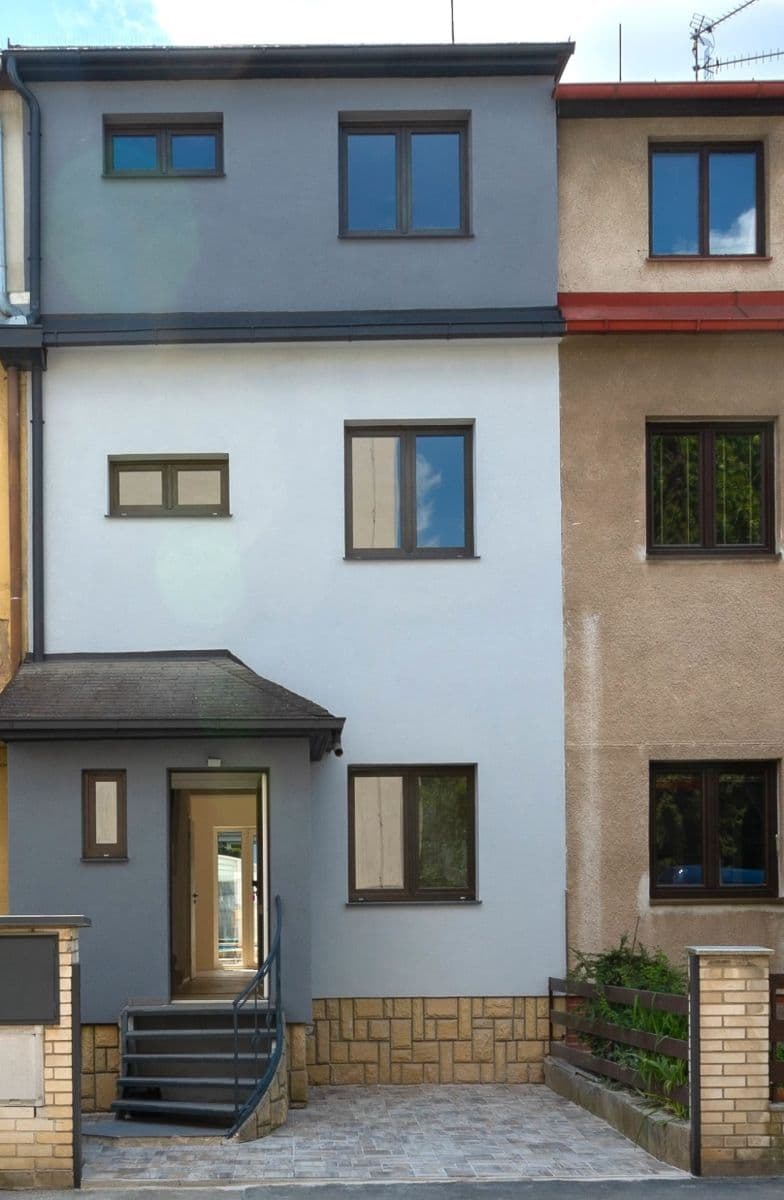 Predaj domu 150 m², pozemok 143 m², Slunečnicová, Praha, Praha Predaj domu 150 m², pozemok 143 m², Slunečnicová, Praha, Praha