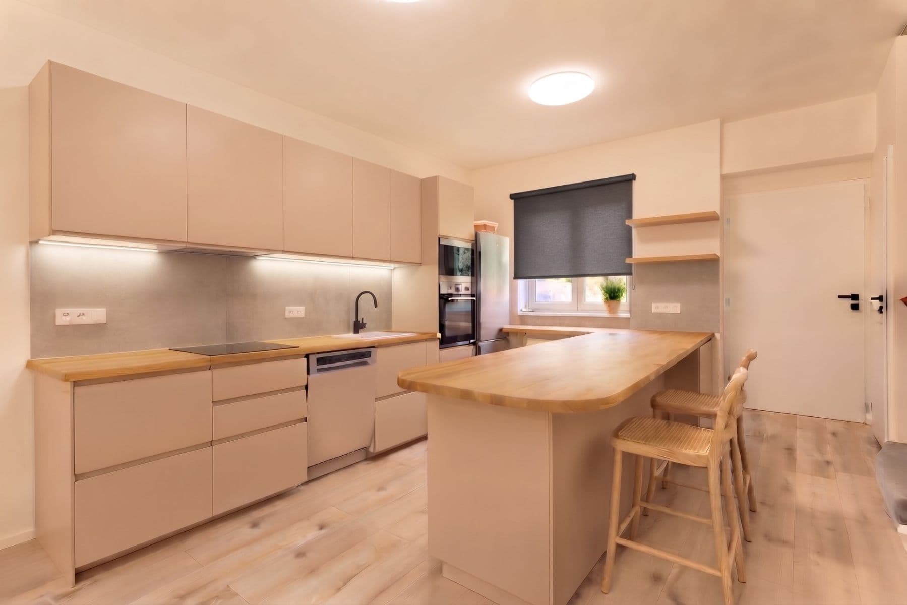 Predaj domu 150 m², pozemok 143 m², Slunečnicová, Praha, Praha Predaj domu 150 m², pozemok 143 m², Slunečnicová, Praha, Praha