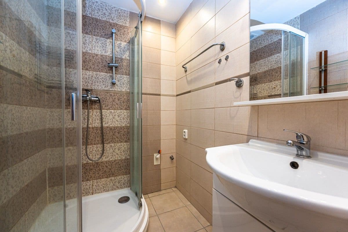 Predaj bytu 2-izbový 38 m², Poznaňská, Praha, Praha Predaj bytu 2-izbový 38 m², Poznaňská, Praha, Praha