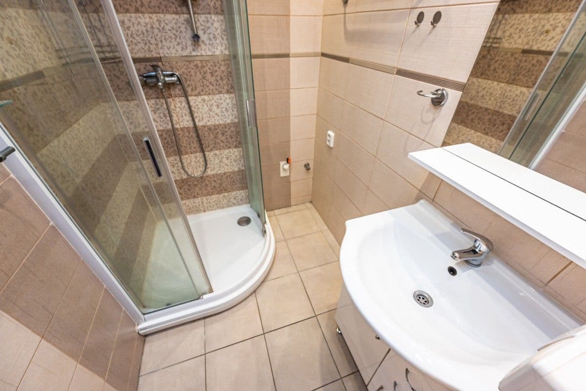 Predaj bytu 2-izbový 38 m², Poznaňská, Praha, Praha Predaj bytu 2-izbový 38 m², Poznaňská, Praha, Praha