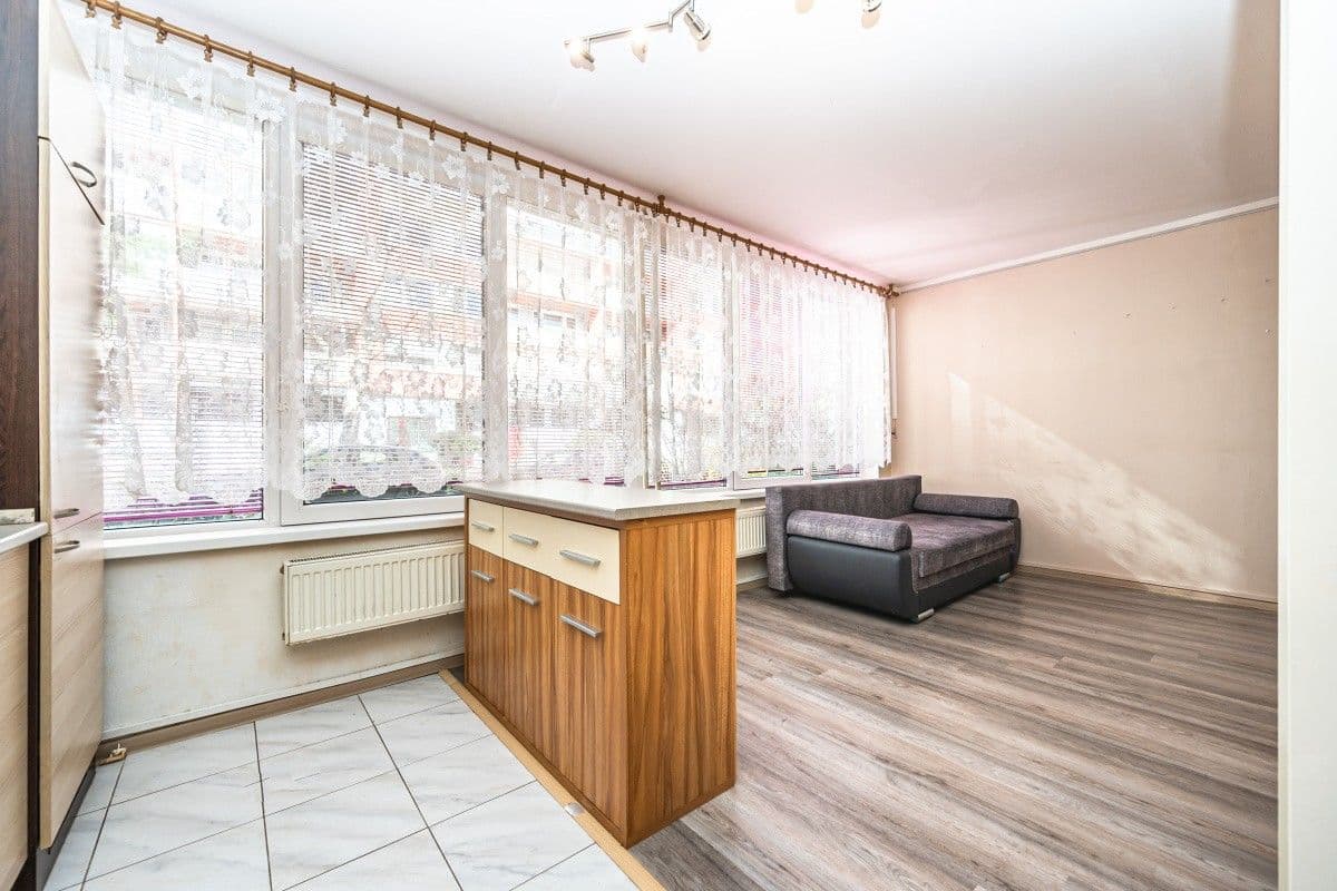 Predaj bytu 2-izbový 38 m², Poznaňská, Praha, Praha Predaj bytu 2-izbový 38 m², Poznaňská, Praha, Praha