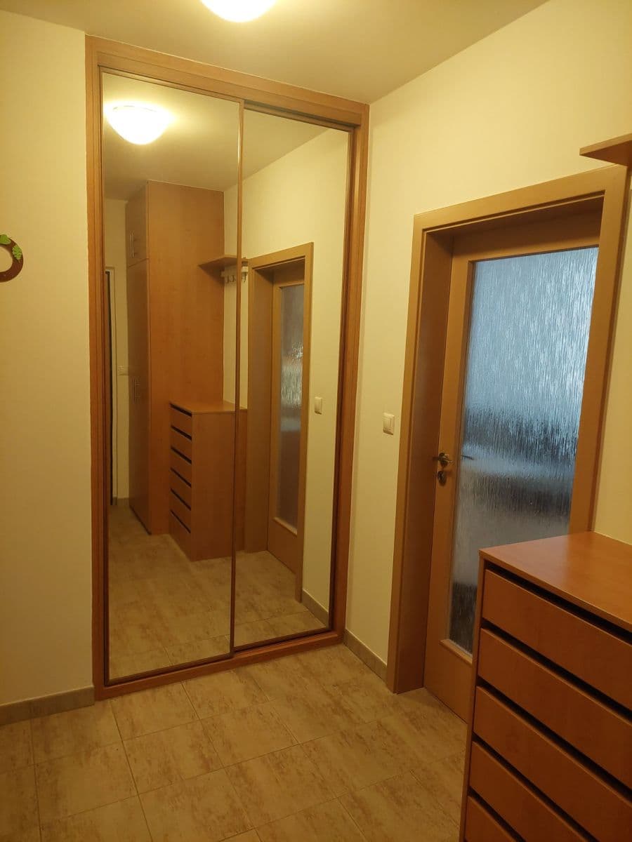 Prenájom bytu 2-izbový 55 m², Smetáčkova, Praha, Praha Prenájom bytu 2-izbový 55 m², Smetáčkova, Praha, Praha