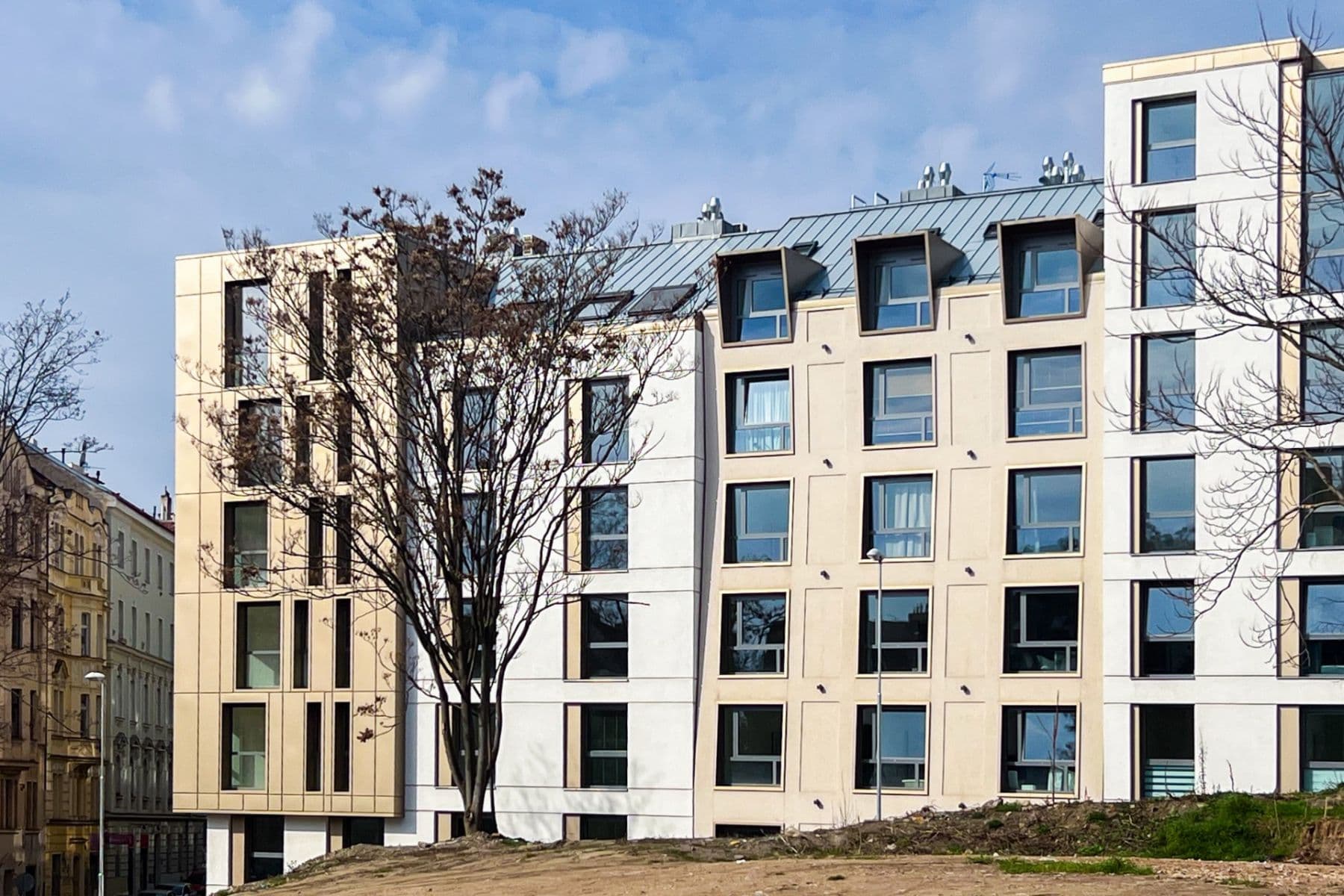 Prenájom bytu 2-izbový 39 m², Krymská, Praha, Praha Prenájom bytu 2-izbový 39 m², Krymská, Praha, Praha