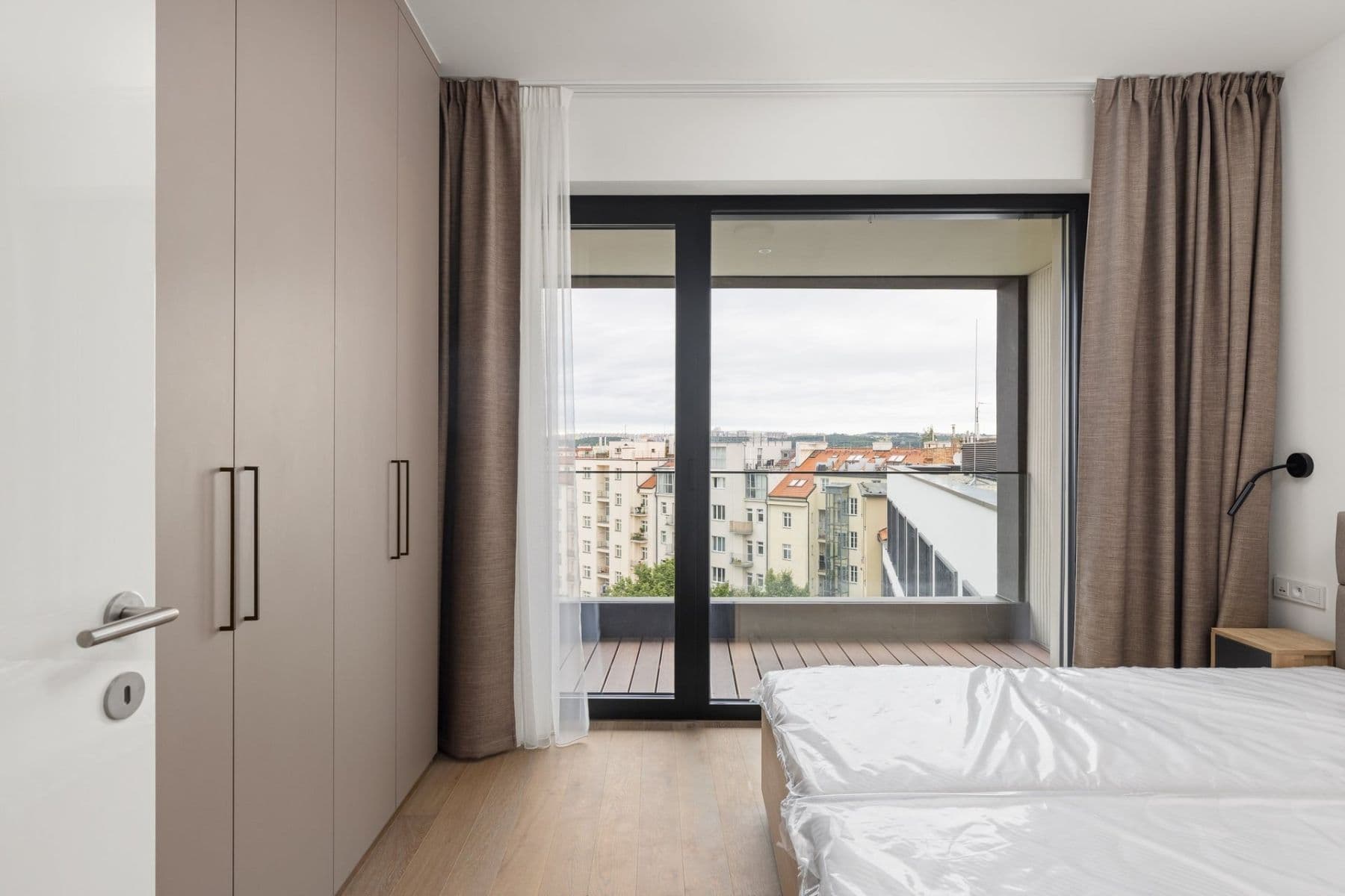 Prenájom bytu 2-izbový 63 m², Vítězné náměstí, Praha, Praha Prenájom bytu 2-izbový 63 m², Vítězné náměstí, Praha, Praha