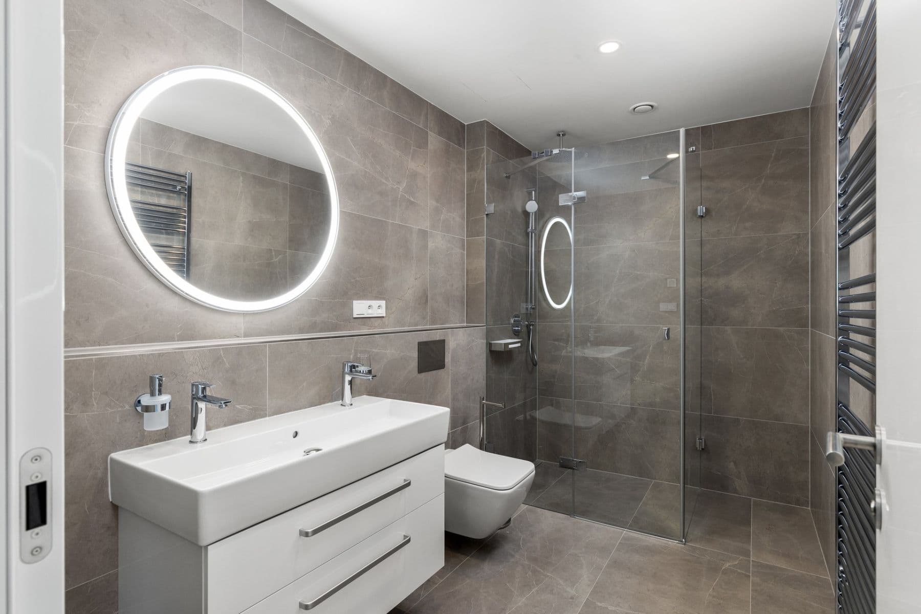 Prenájom bytu 2-izbový 63 m², Vítězné náměstí, Praha, Praha Prenájom bytu 2-izbový 63 m², Vítězné náměstí, Praha, Praha