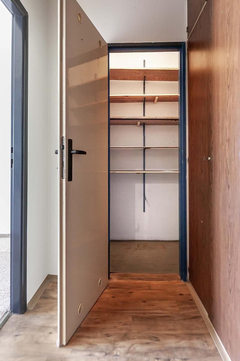 Predaj bytu 3-izbový 62 m², Nad Lesním divadlem, Praha, Praha Predaj bytu 3-izbový 62 m², Nad Lesním divadlem, Praha, Praha