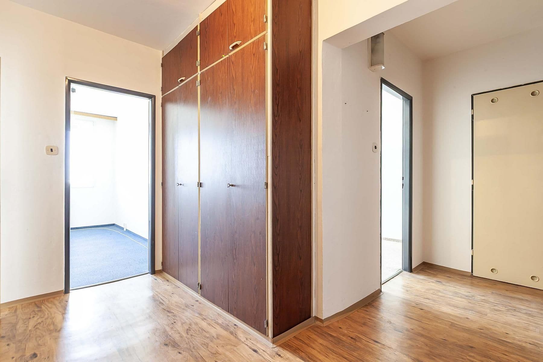 Predaj bytu 3-izbový 62 m², Nad Lesním divadlem, Praha, Praha Predaj bytu 3-izbový 62 m², Nad Lesním divadlem, Praha, Praha