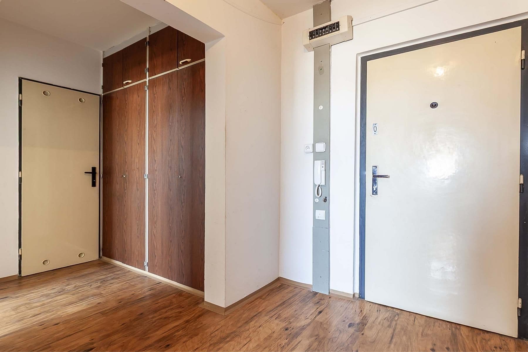 Predaj bytu 3-izbový 62 m², Nad Lesním divadlem, Praha, Praha Predaj bytu 3-izbový 62 m², Nad Lesním divadlem, Praha, Praha