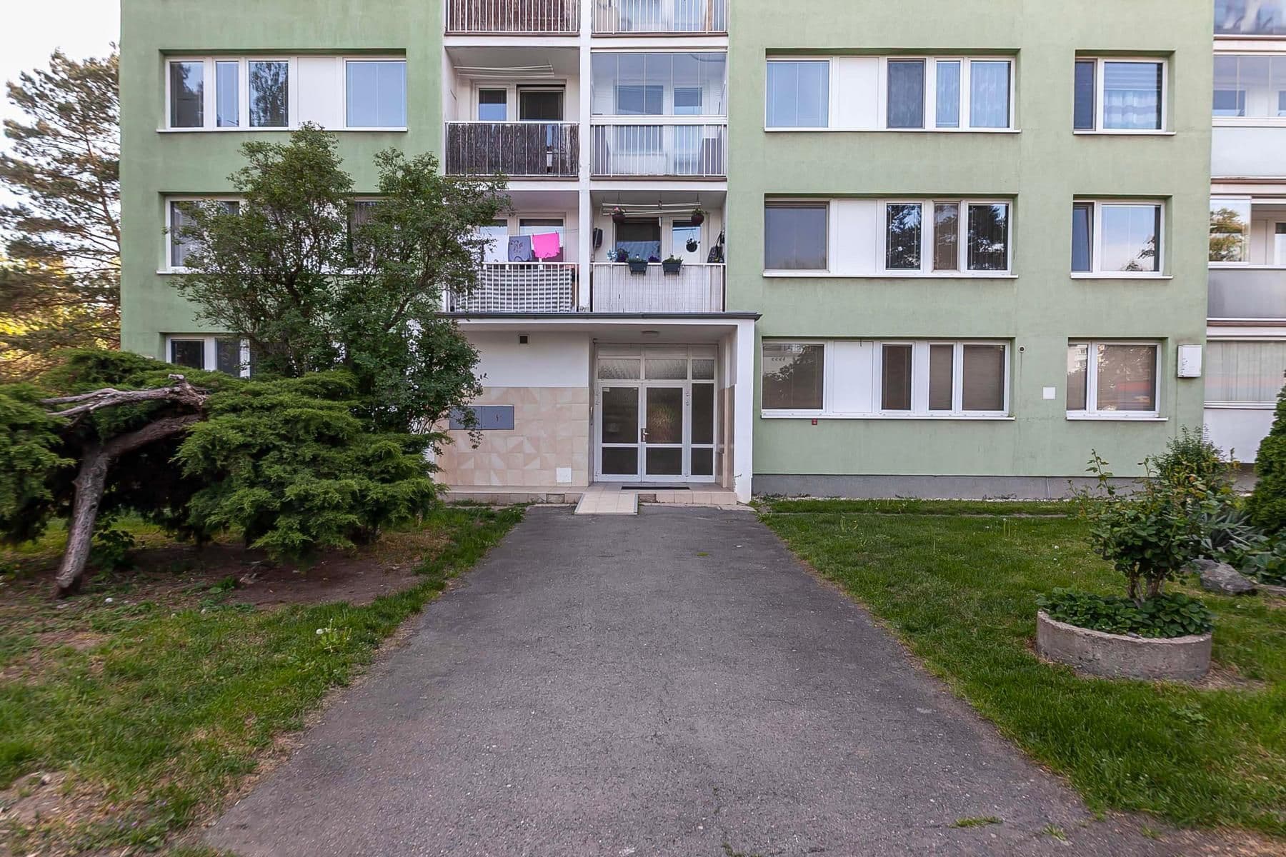 Predaj bytu 3-izbový 62 m², Nad Lesním divadlem, Praha, Praha Predaj bytu 3-izbový 62 m², Nad Lesním divadlem, Praha, Praha