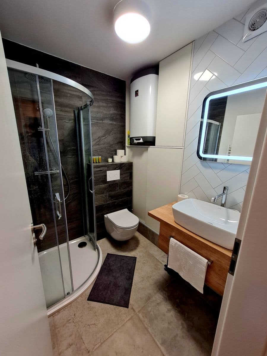 Prenájom rekreačného objektu 27 m², pozemek 7 m², Loučná pod Klínovcem, Ústecký kraj Prenájom rekreačného objektu 27 m², pozemek 7 m², Loučná pod Klínovcem, Ústecký kraj
