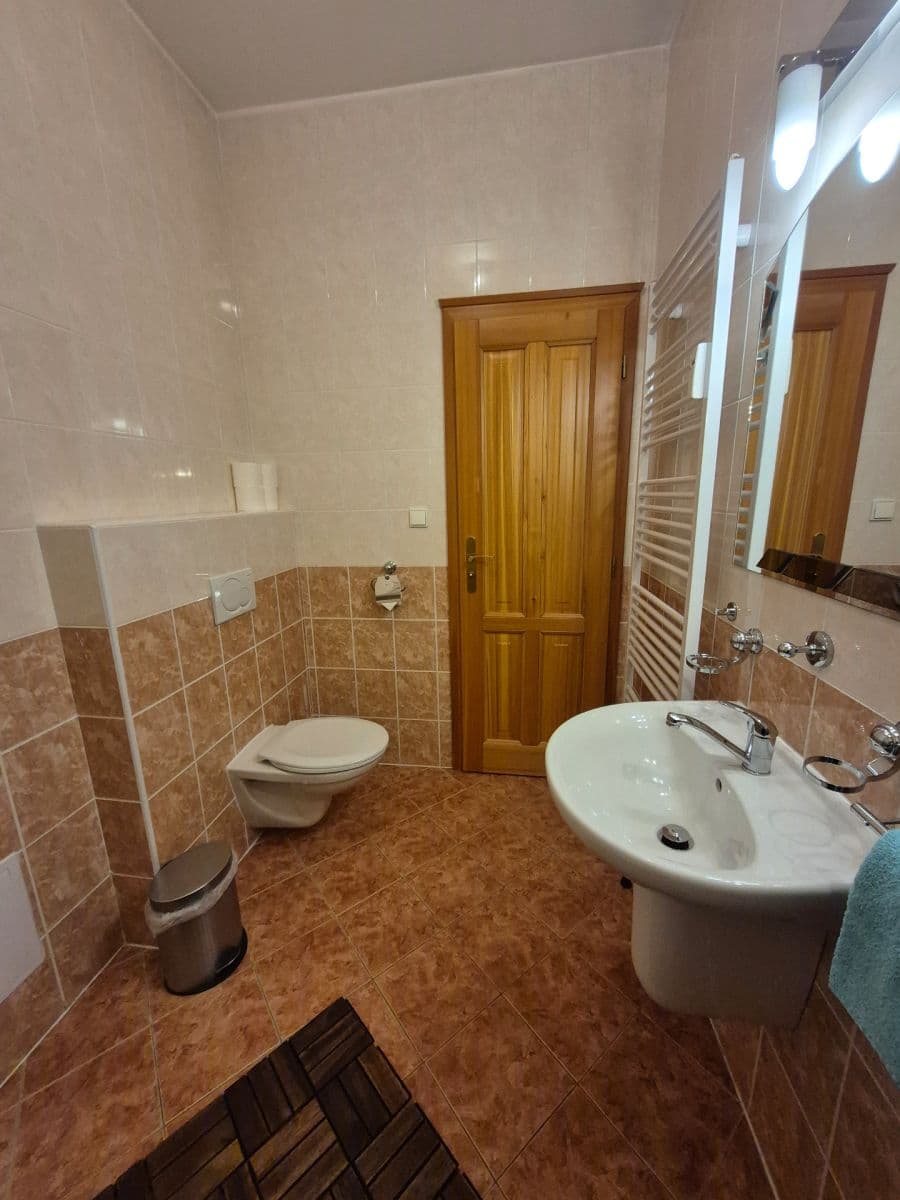 Prenájom bytu 1-izbový 32 m², Černý Důl, Královéhradecký kraj Prenájom bytu 1-izbový 32 m², Černý Důl, Královéhradecký kraj