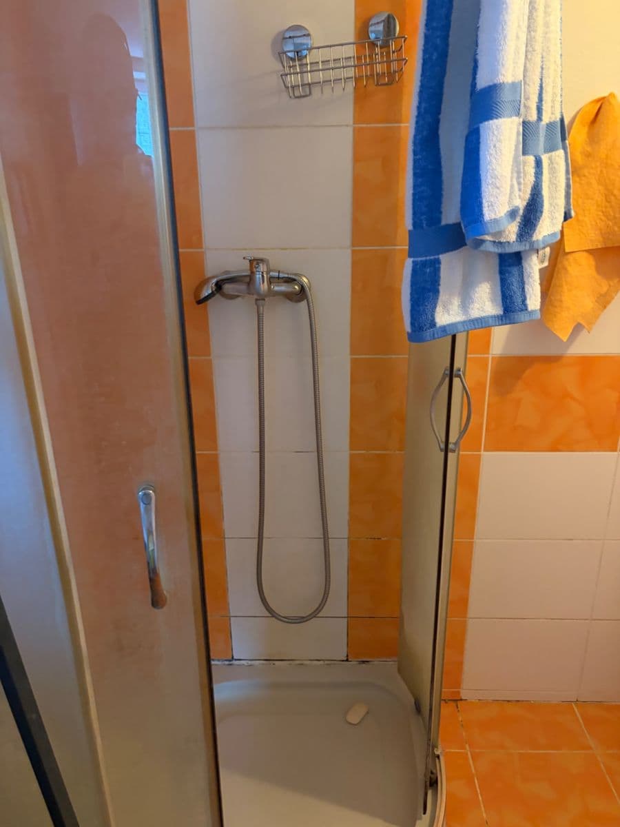 Prenájom bytu 2-izbový 32 m², K Třebonicům, Praha, Praha Prenájom bytu 2-izbový 32 m², K Třebonicům, Praha, Praha