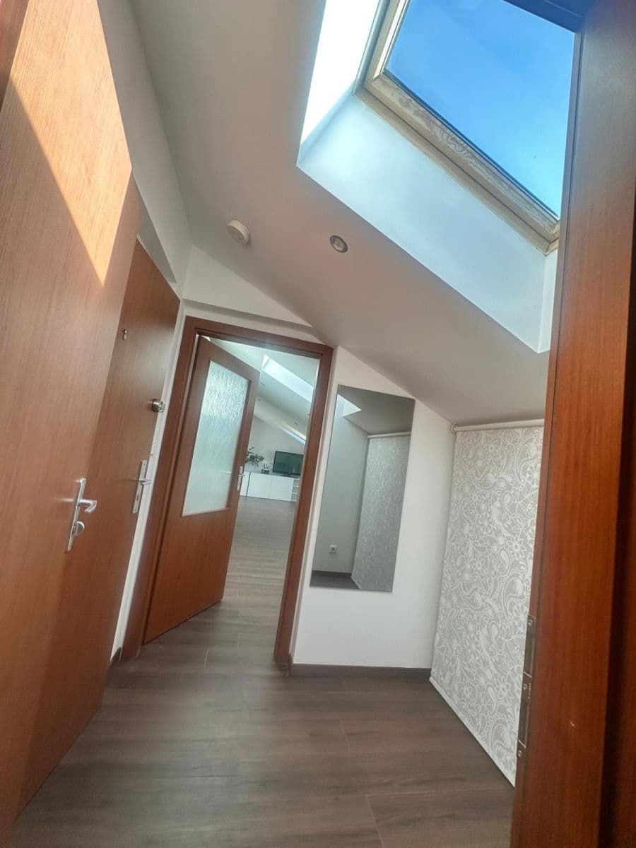 Predaj bytu 1-izbový 49 m², Mladých Běchovic, Praha, Praha Predaj bytu 1-izbový 49 m², Mladých Běchovic, Praha, Praha