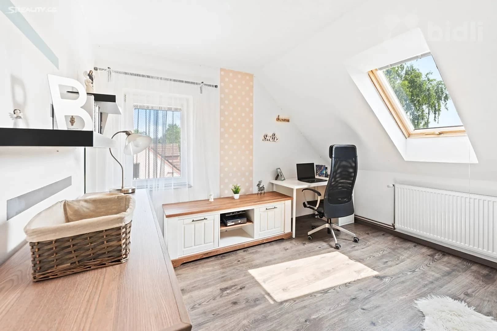 Predaj domu 186 m², pozemek 993 m², Děčínská, Česká Lípa, Liberecký kraj Predaj domu 186 m², pozemek 993 m², Děčínská, Česká Lípa, Liberecký kraj
