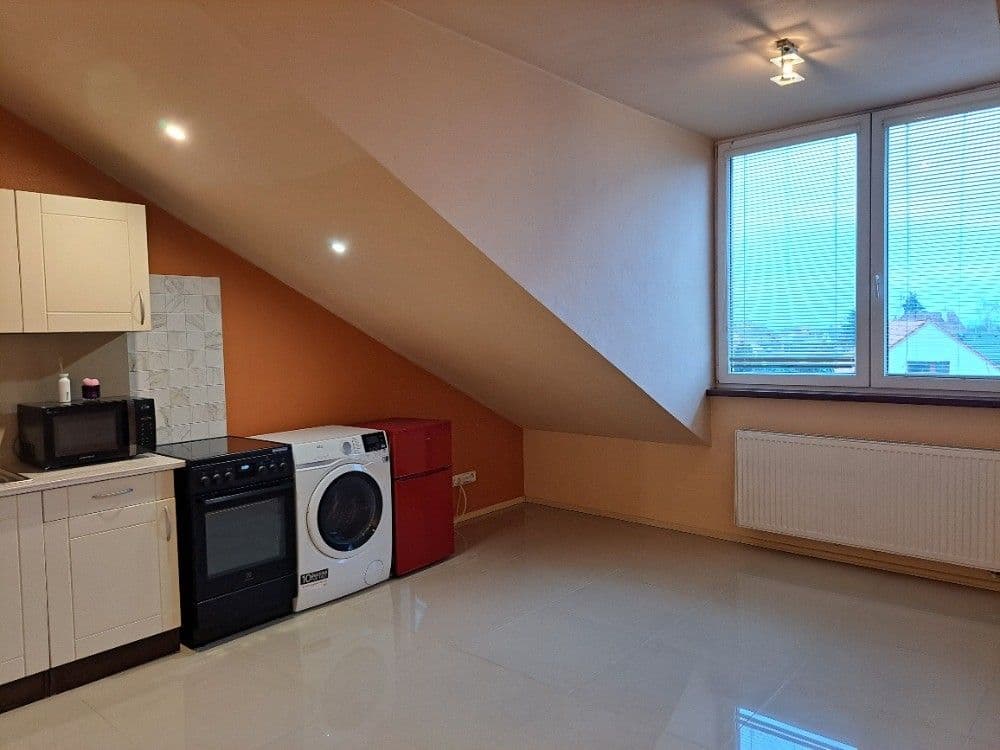 Prenájom bytu 1-izbový 24 m², Na Radosti, Praha, Praha Prenájom bytu 1-izbový 24 m², Na Radosti, Praha, Praha