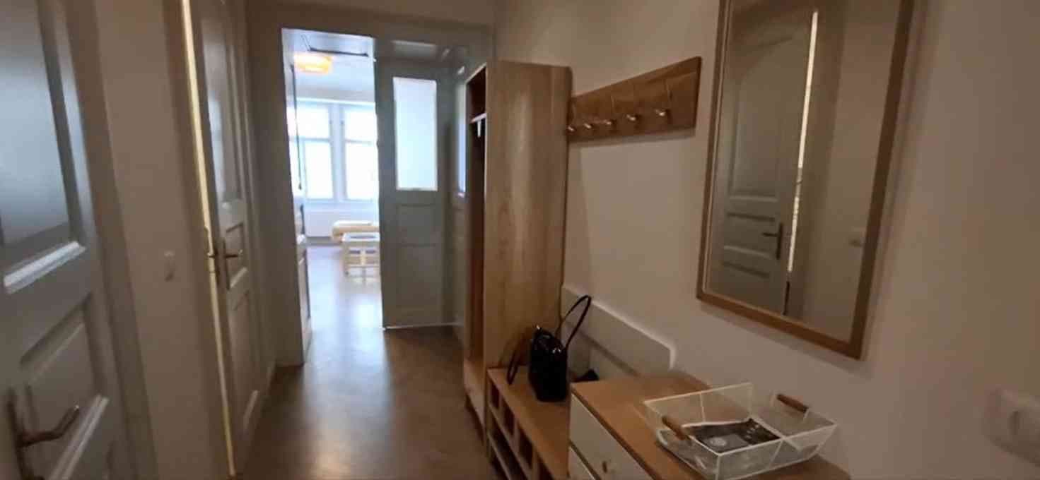 Prenájom bytu 2-izbový 84 m², Valentinská, Praha, Praha Prenájom bytu 2-izbový 84 m², Valentinská, Praha, Praha