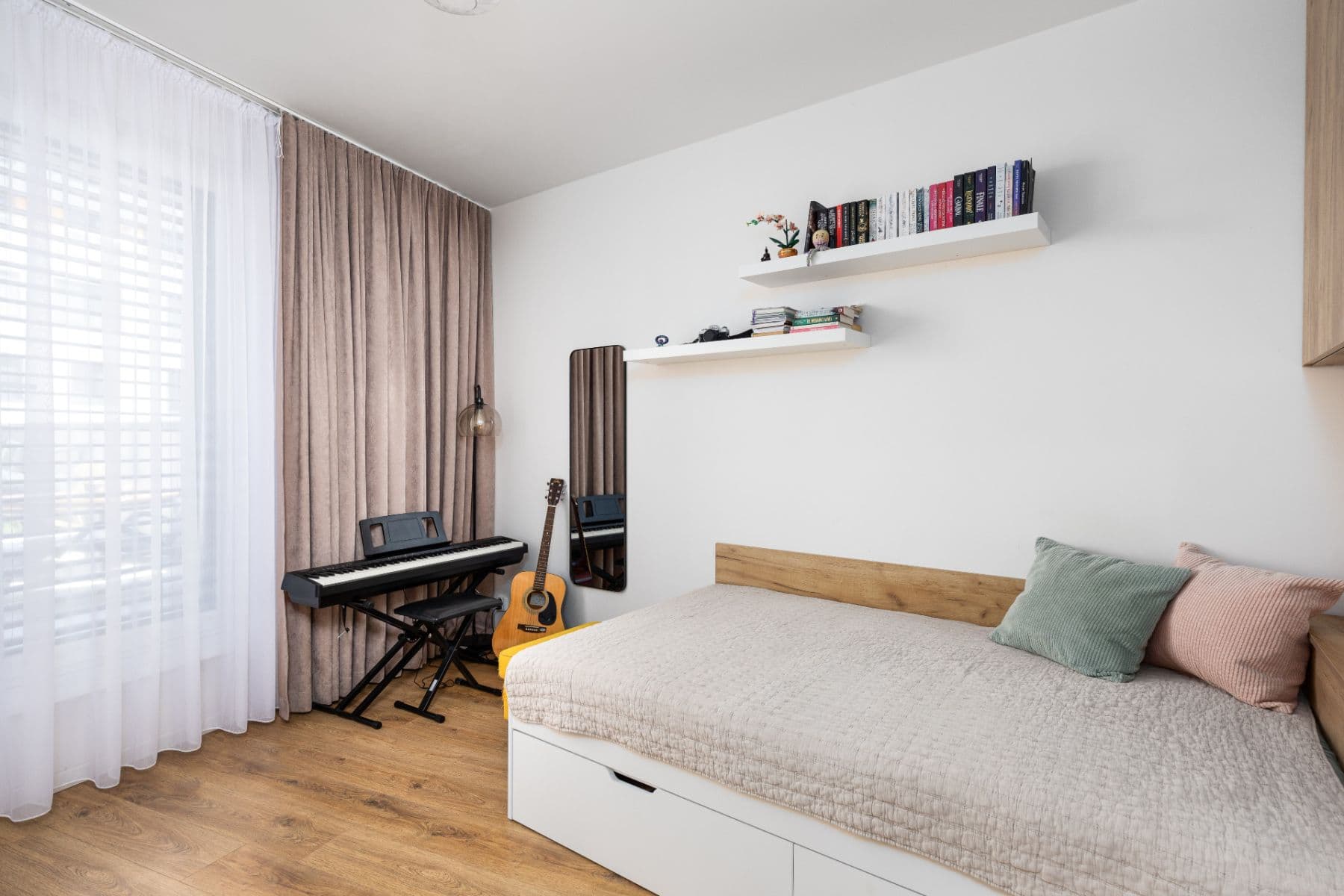 Prenájom bytu 3-izbový 83 m², Polianky, Dúbravka, Bratislavský kraj Prenájom bytu 3-izbový 83 m², Polianky, Dúbravka, Bratislavský kraj