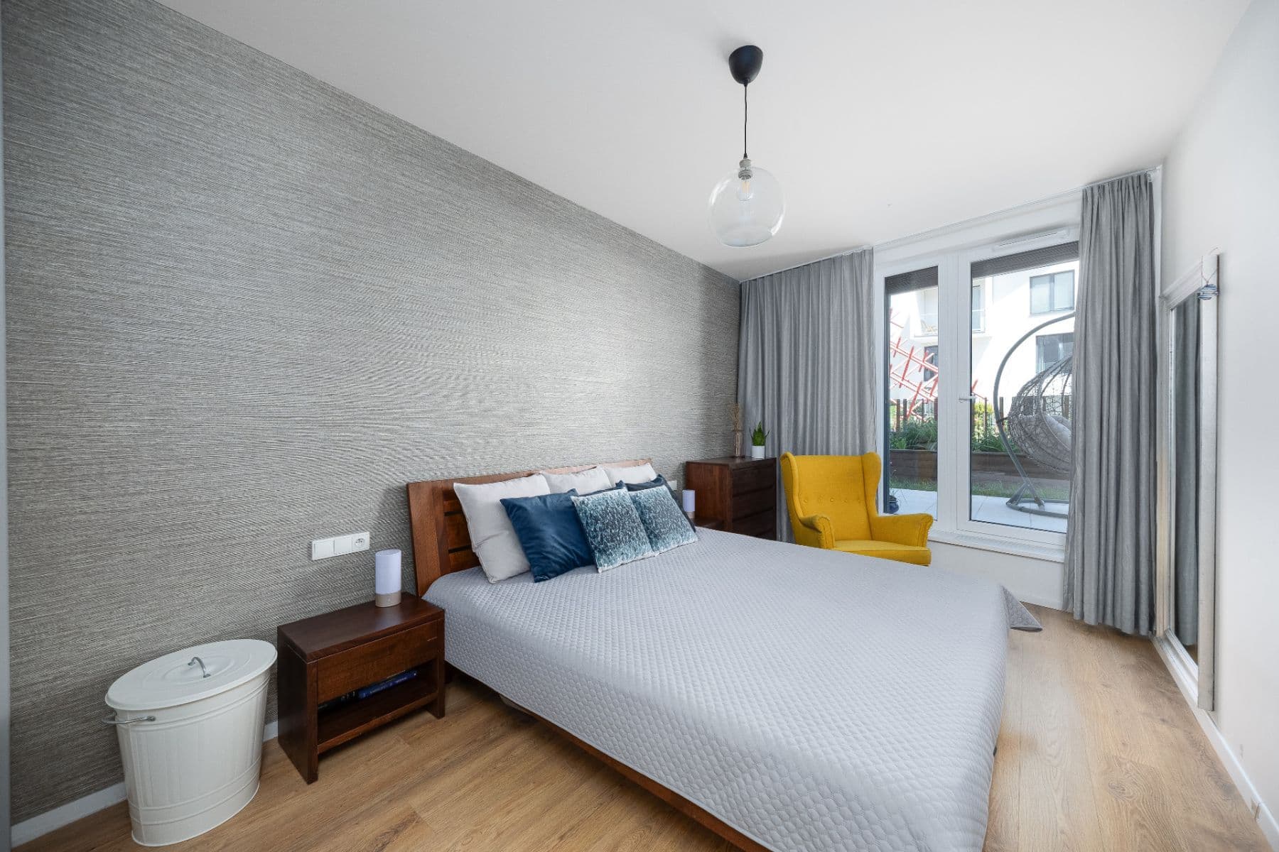 Prenájom bytu 3-izbový 83 m², Polianky, Dúbravka, Bratislavský kraj Prenájom bytu 3-izbový 83 m², Polianky, Dúbravka, Bratislavský kraj