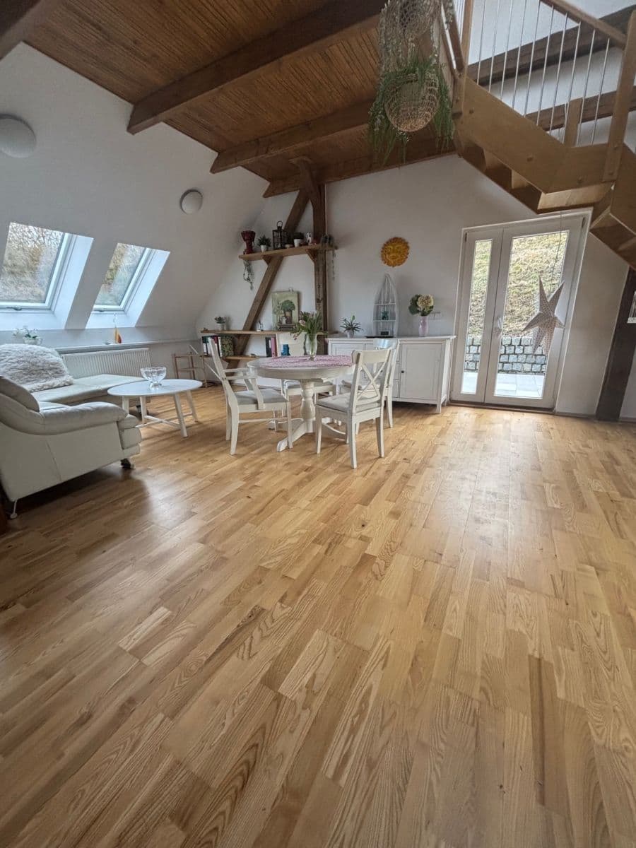 Predaj domu 320 m², pozemok 1.000 m², Jílové u Prahy, Středočeský kraj Predaj domu 320 m², pozemok 1.000 m², Jílové u Prahy, Středočeský kraj