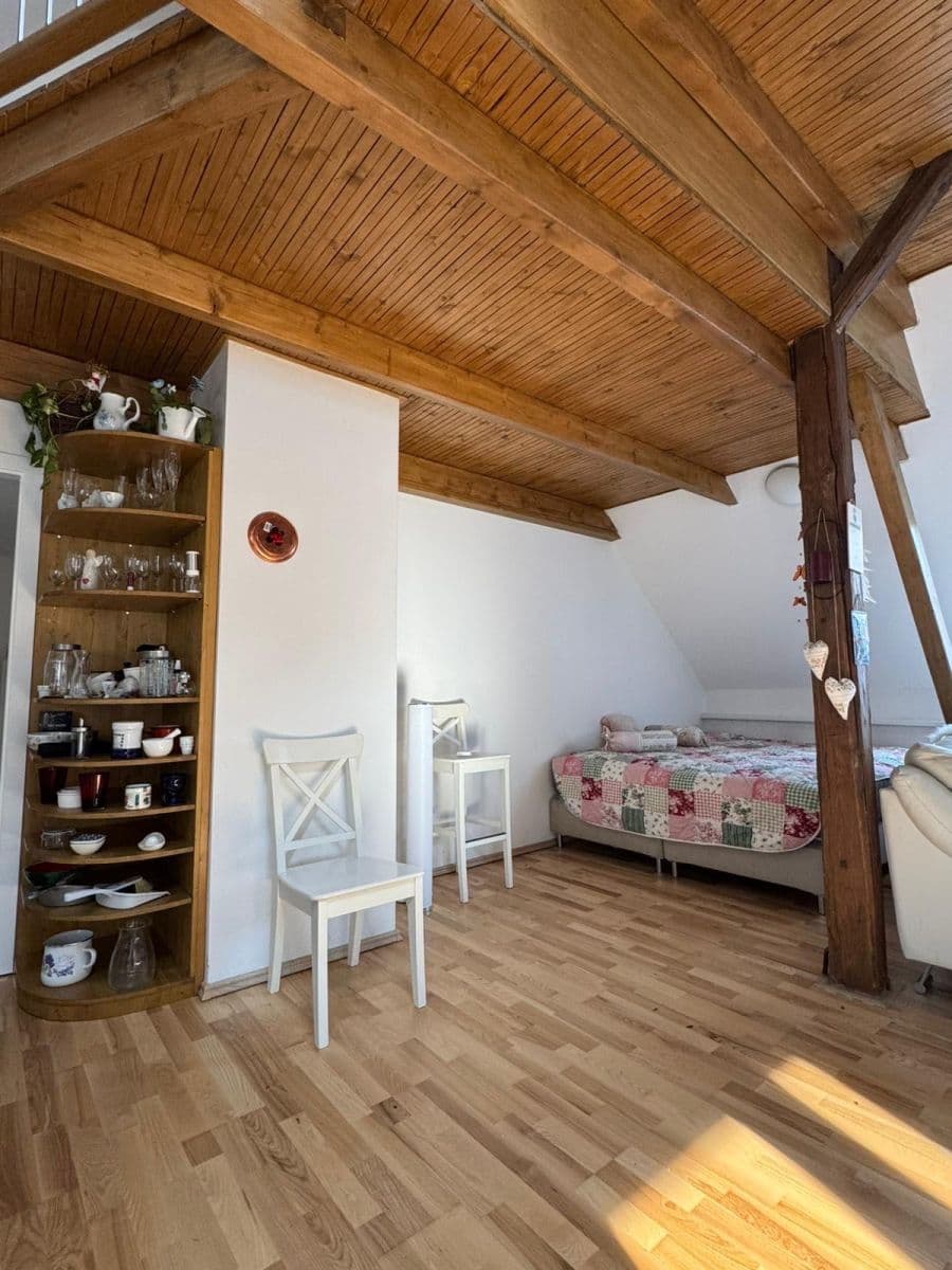 Predaj domu 320 m², pozemok 1.000 m², Jílové u Prahy, Středočeský kraj Predaj domu 320 m², pozemok 1.000 m², Jílové u Prahy, Středočeský kraj