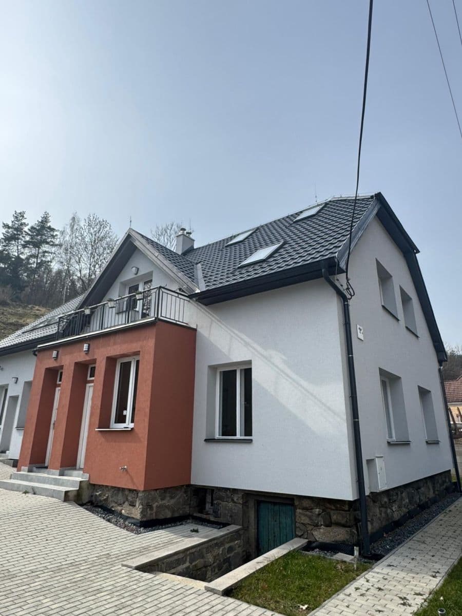 Predaj domu 320 m², pozemok 1.000 m², Jílové u Prahy, Středočeský kraj Predaj domu 320 m², pozemok 1.000 m², Jílové u Prahy, Středočeský kraj
