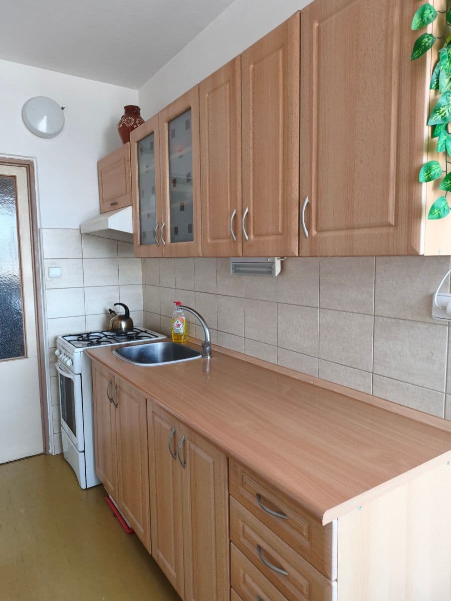 Predaj bytu 3-izbový 69 m², Sadová, Hodonín, Jihomoravský kraj Predaj bytu 3-izbový 69 m², Sadová, Hodonín, Jihomoravský kraj