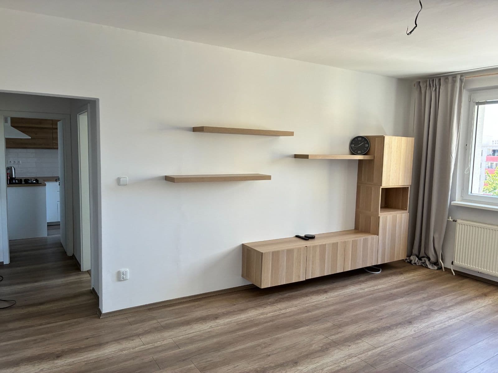 Predaj bytu 3-izbový 74 m², Hrobákova, Petržalka, Bratislavský kraj Predaj bytu 3-izbový 74 m², Hrobákova, Petržalka, Bratislavský kraj