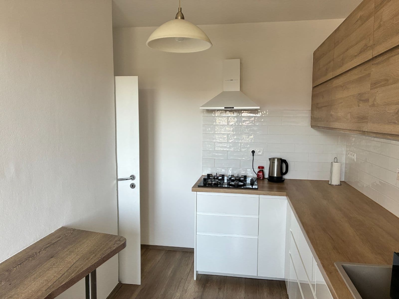 Predaj bytu 3-izbový 74 m², Hrobákova, Petržalka, Bratislavský kraj Predaj bytu 3-izbový 74 m², Hrobákova, Petržalka, Bratislavský kraj