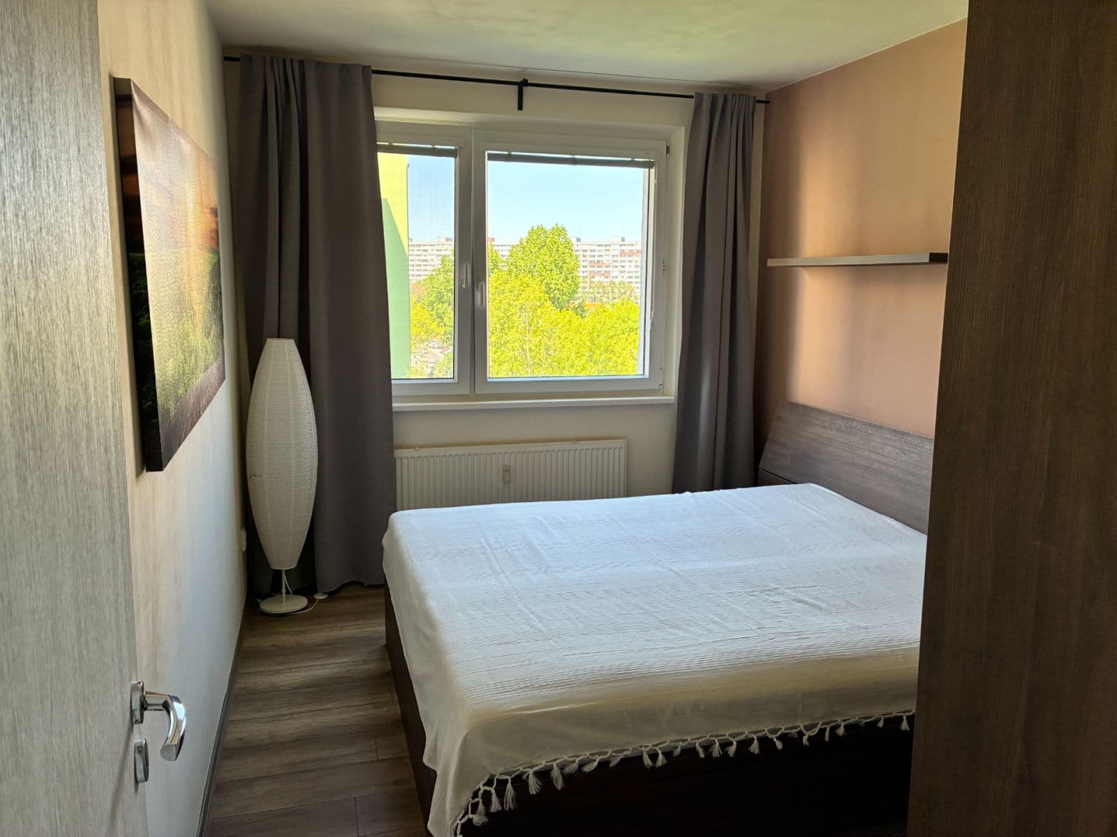 Predaj bytu 3-izbový 74 m², Hrobákova, Petržalka, Bratislavský kraj Predaj bytu 3-izbový 74 m², Hrobákova, Petržalka, Bratislavský kraj
