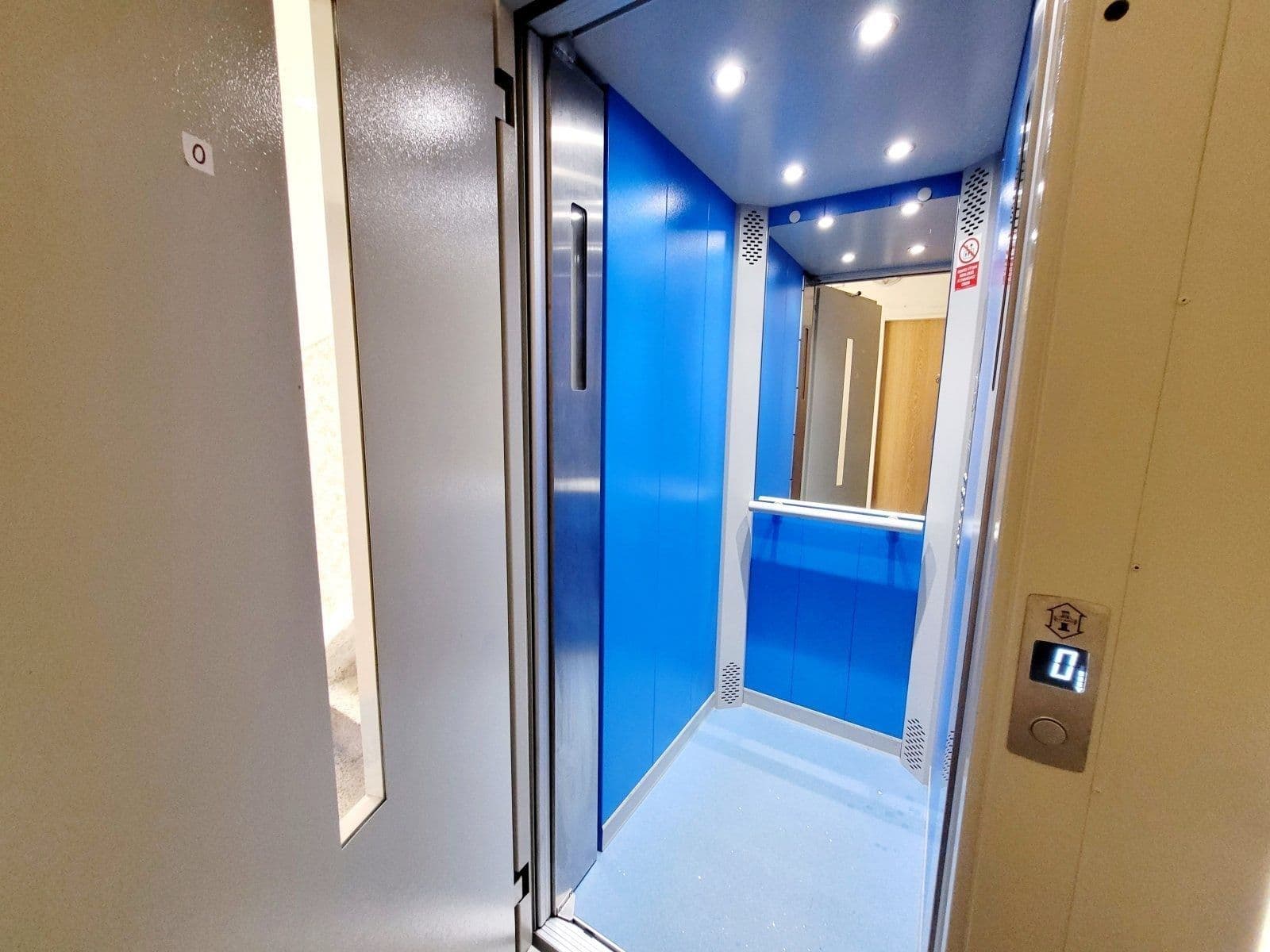 Prenájom bytu 2-izbový 51 m², Karla Čapka, Havířov, Moravskoslezský kraj Prenájom bytu 2-izbový 51 m², Karla Čapka, Havířov, Moravskoslezský kraj