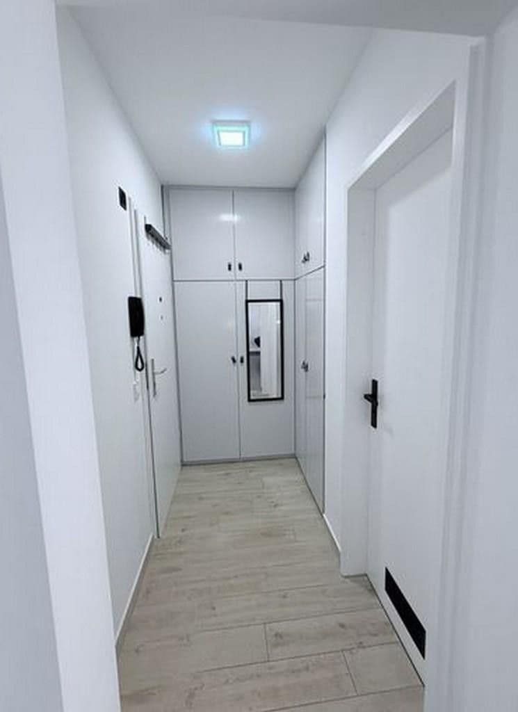 Prenájom bytu 2-izbový 55 m², Max-Beer-Str. 9, Berlin, Berlín Prenájom bytu 2-izbový 55 m², Max-Beer-Str. 9, Berlin, Berlín