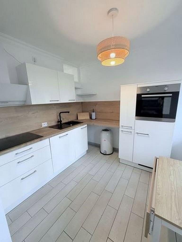 Prenájom bytu 2-izbový 55 m², Max-Beer-Str. 9, Berlin, Berlín Prenájom bytu 2-izbový 55 m², Max-Beer-Str. 9, Berlin, Berlín