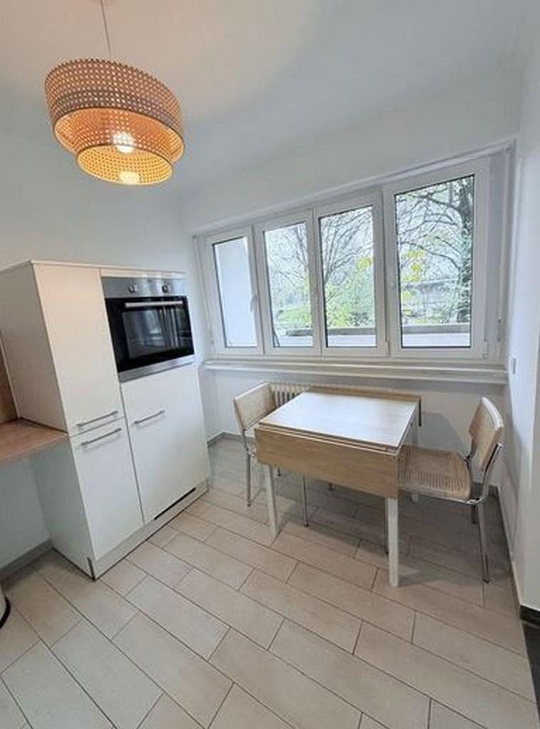 Prenájom bytu 2-izbový 55 m², Max-Beer-Str. 9, Berlin, Berlín Prenájom bytu 2-izbový 55 m², Max-Beer-Str. 9, Berlin, Berlín
