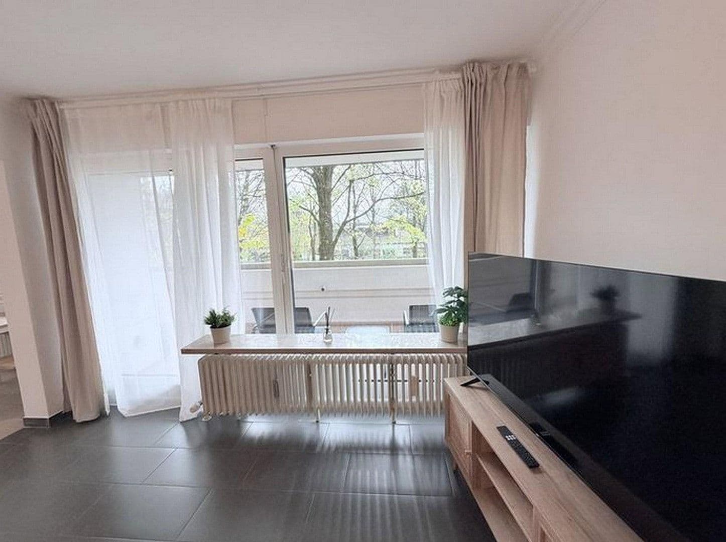 Prenájom bytu 2-izbový 55 m², Max-Beer-Str. 9, Berlin, Berlín Prenájom bytu 2-izbový 55 m², Max-Beer-Str. 9, Berlin, Berlín