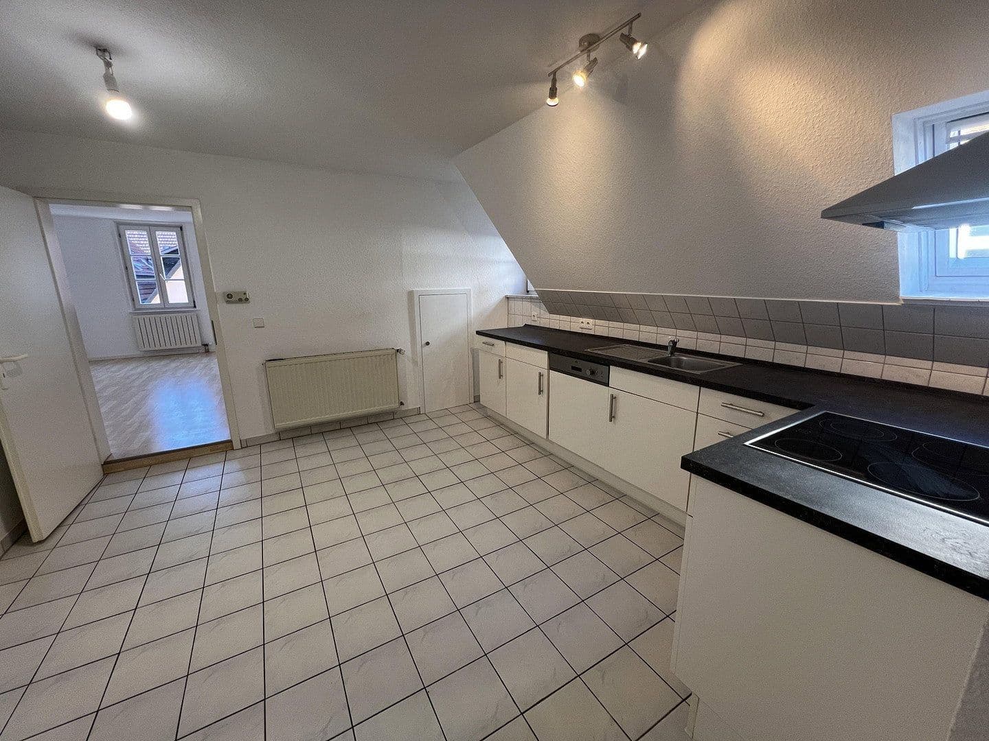 Prenájom bytu 2-izbový 75 m², Johann-Philipp-Palm-Straße 8, Schorndorf, Bádensko-Wurttembersko Prenájom bytu 2-izbový 75 m², Johann-Philipp-Palm-Straße 8, Schorndorf, Bádensko-Wurttembersko