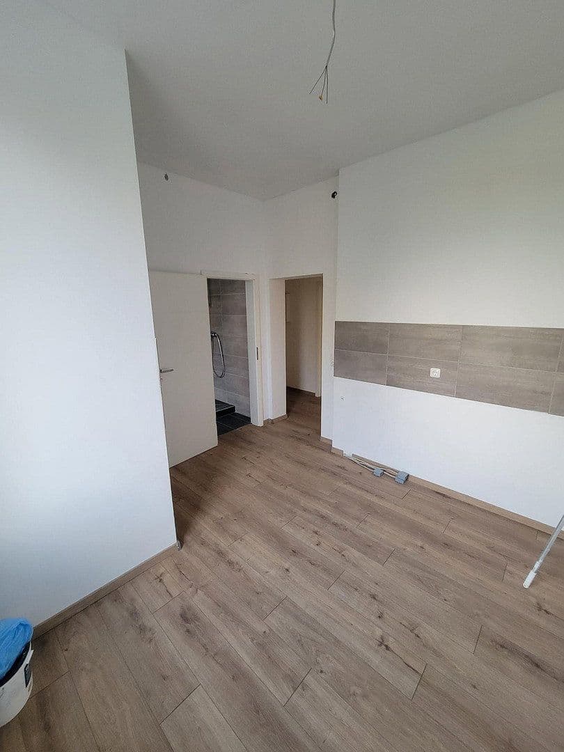 Prenájom bytu 3-izbový 85 m², Kölnstraße 176, Brühl, Severné Porýnie - Westfálsko Prenájom bytu 3-izbový 85 m², Kölnstraße 176, Brühl, Severné Porýnie - Westfálsko