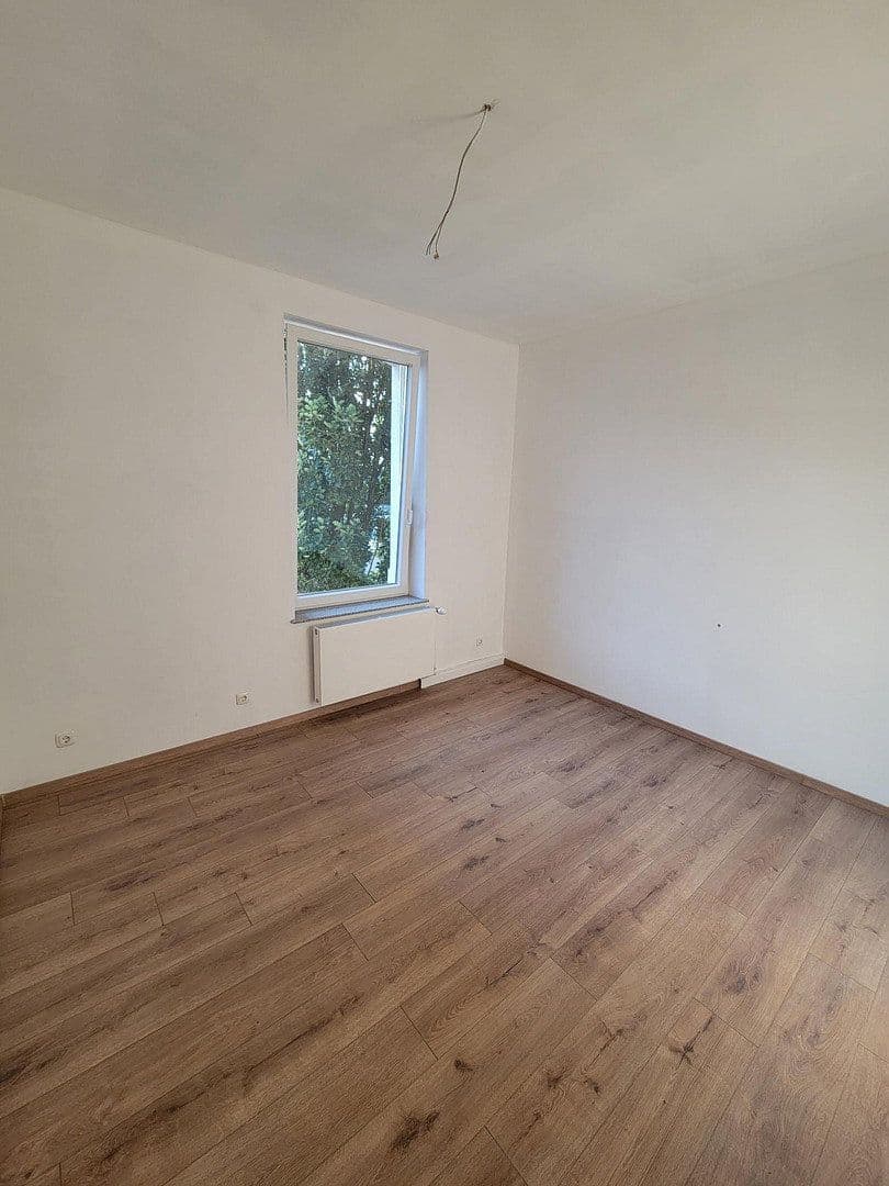 Prenájom bytu 3-izbový 85 m², Kölnstraße 176, Brühl, Severné Porýnie - Westfálsko Prenájom bytu 3-izbový 85 m², Kölnstraße 176, Brühl, Severné Porýnie - Westfálsko