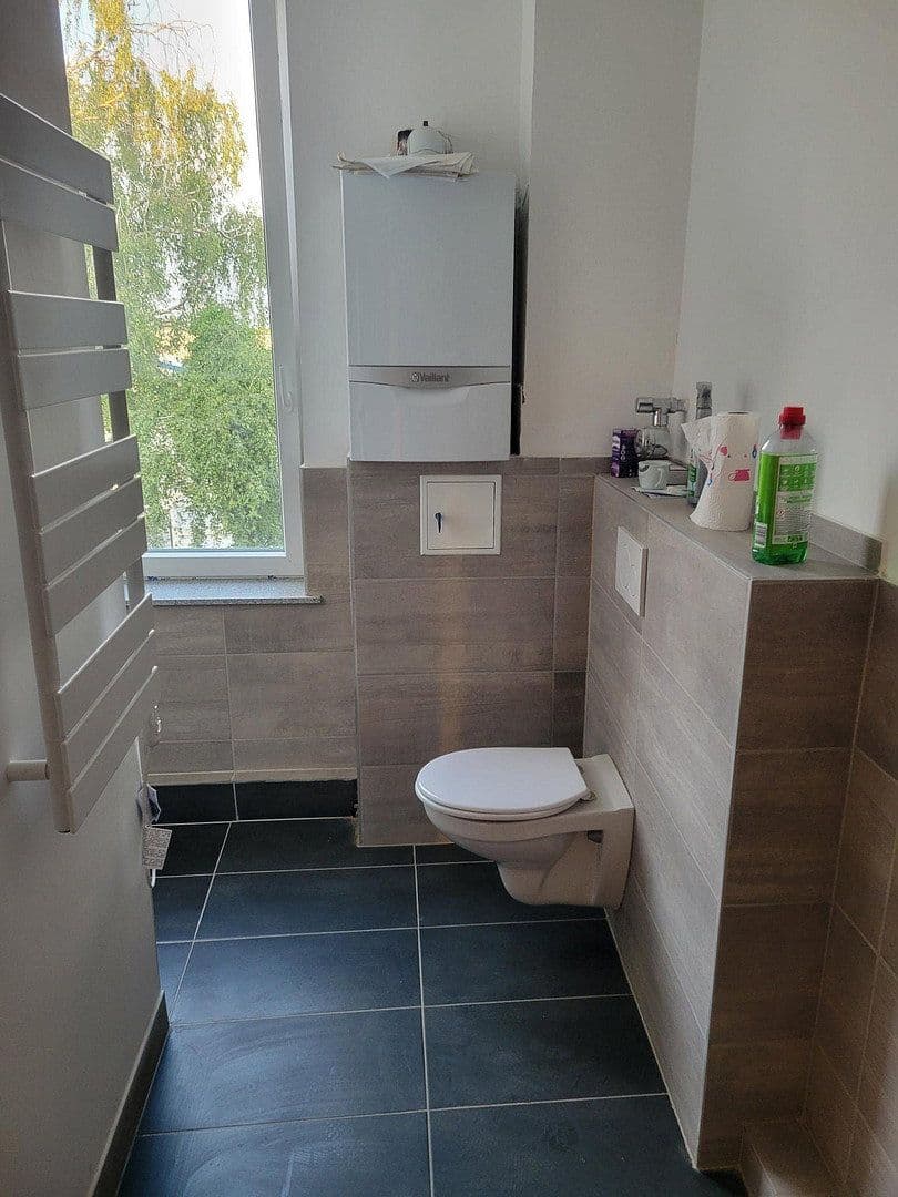 Prenájom bytu 3-izbový 85 m², Kölnstraße 176, Brühl, Severné Porýnie - Westfálsko Prenájom bytu 3-izbový 85 m², Kölnstraße 176, Brühl, Severné Porýnie - Westfálsko