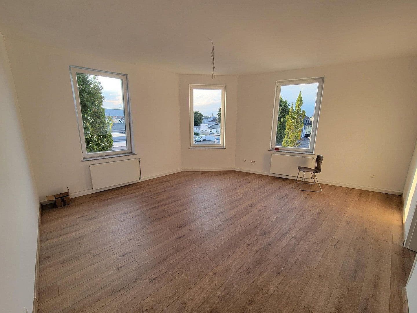 Prenájom bytu 3-izbový 85 m², Kölnstraße 176, Brühl, Severné Porýnie - Westfálsko Prenájom bytu 3-izbový 85 m², Kölnstraße 176, Brühl, Severné Porýnie - Westfálsko
