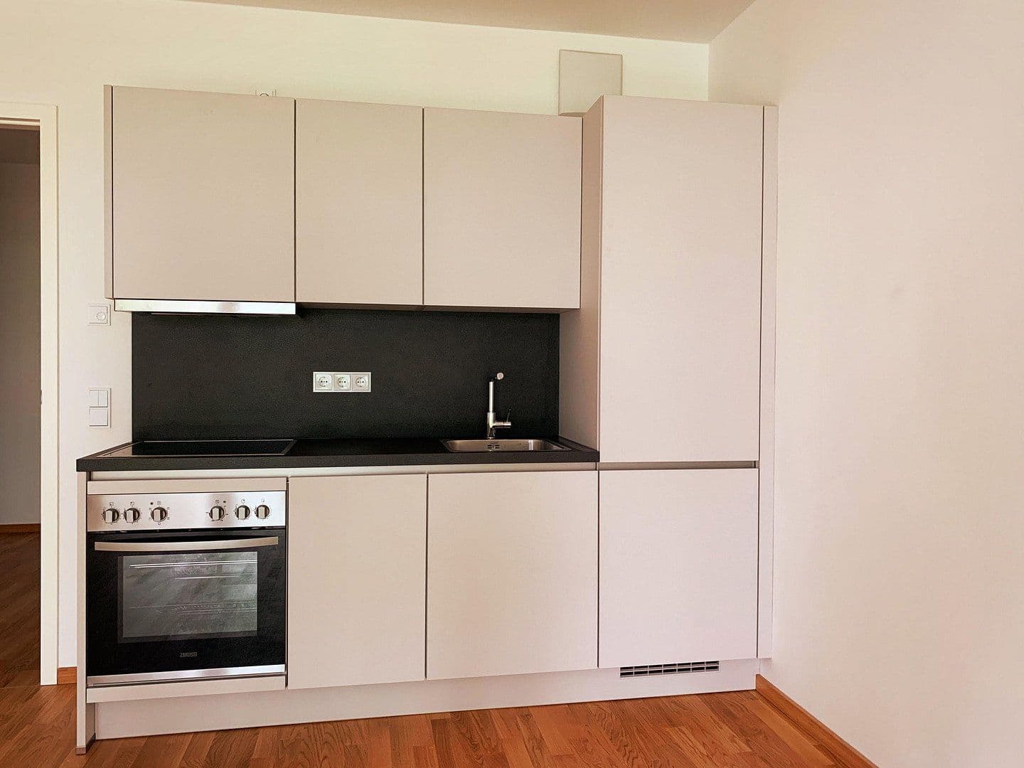 Prenájom bytu 1-izbový 43 m², Offenbach am Main, Hesensko Prenájom bytu 1-izbový 43 m², Offenbach am Main, Hesensko