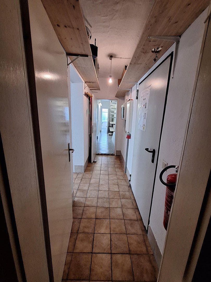 Prenájom bytu 2-izbový 82 m², Schenkestraße 3, Berlin, Berlín Prenájom bytu 2-izbový 82 m², Schenkestraße 3, Berlin, Berlín