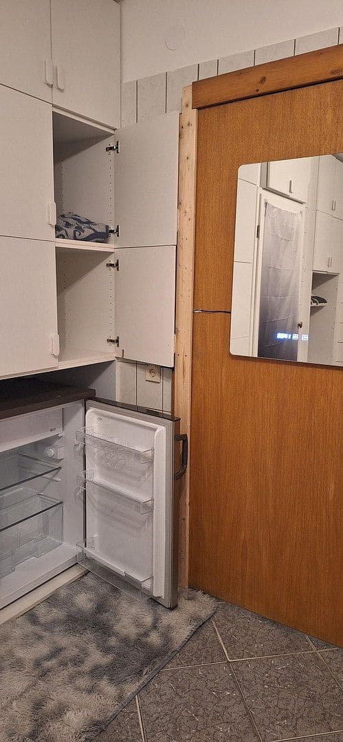 Prenájom bytu 2-izbový 82 m², Schenkestraße 3, Berlin, Berlín Prenájom bytu 2-izbový 82 m², Schenkestraße 3, Berlin, Berlín