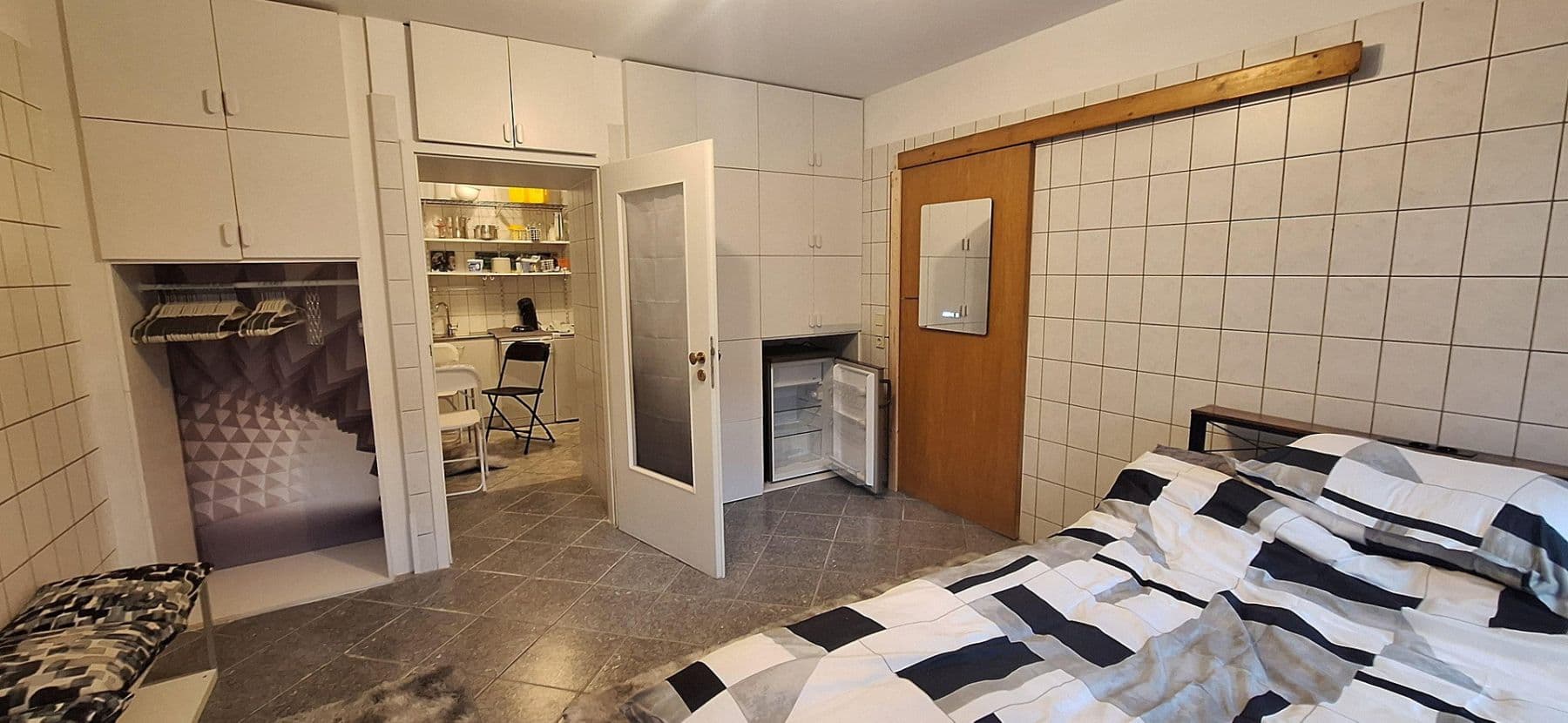 Prenájom bytu 2-izbový 82 m², Schenkestraße 3, Berlin, Berlín Prenájom bytu 2-izbový 82 m², Schenkestraße 3, Berlin, Berlín