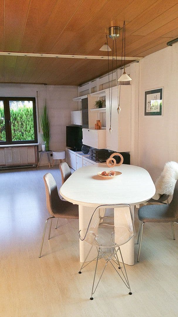 Predaj domu 133 m², pozemek 458 m², Stuttgart, Bádensko-Wurttembersko Predaj domu 133 m², pozemek 458 m², Stuttgart, Bádensko-Wurttembersko