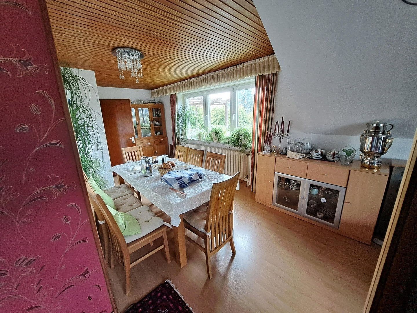 Predaj domu 200 m², pozemek 2.435 m², Eutiner Strasse 54, Malente, Šlezvicko-Holštajnsko Predaj domu 200 m², pozemek 2.435 m², Eutiner Strasse 54, Malente, Šlezvicko-Holštajnsko