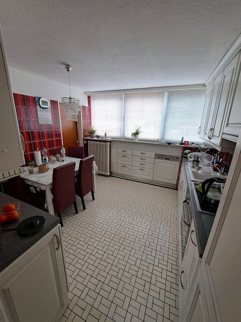 Predaj domu 200 m², pozemek 2.435 m², Eutiner Strasse 54, Malente, Šlezvicko-Holštajnsko Predaj domu 200 m², pozemek 2.435 m², Eutiner Strasse 54, Malente, Šlezvicko-Holštajnsko