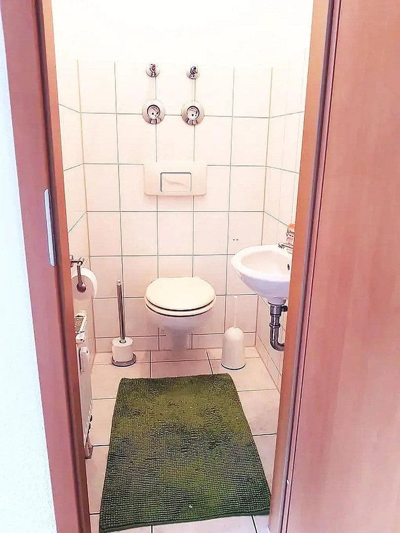 Prenájom bytu 2-izbový 75 m², Waldenburger Straße 14, Glauchau, Sasko Prenájom bytu 2-izbový 75 m², Waldenburger Straße 14, Glauchau, Sasko