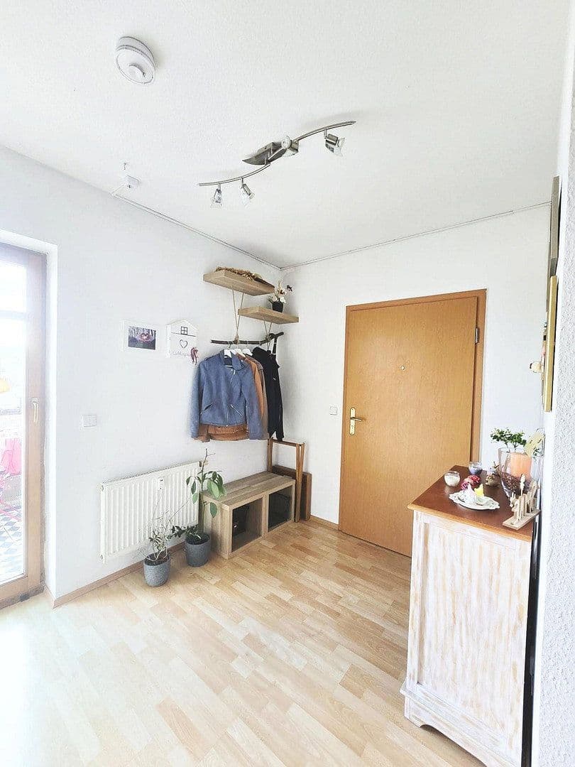 Prenájom bytu 2-izbový 75 m², Waldenburger Straße 14, Glauchau, Sasko Prenájom bytu 2-izbový 75 m², Waldenburger Straße 14, Glauchau, Sasko