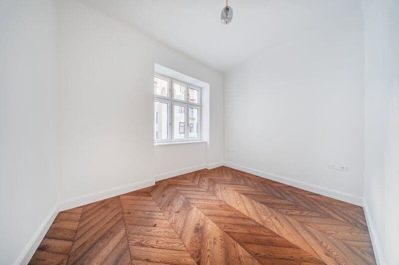 Prenájom bytu 3-izbový 89 m², München, Bavorsko Prenájom bytu 3-izbový 89 m², München, Bavorsko
