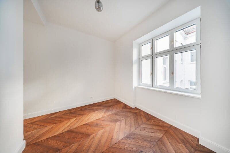 Prenájom bytu 3-izbový 89 m², München, Bavorsko Prenájom bytu 3-izbový 89 m², München, Bavorsko